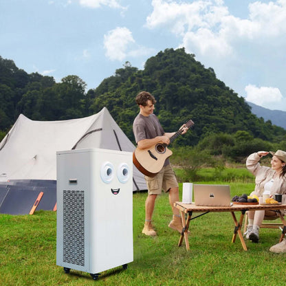 v1-acmover-white-ac-outdoor-glamping-scene